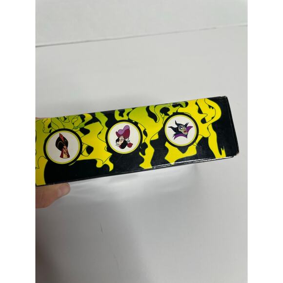 NEW Walt Disney World Villains Golf Ball Set (6) - Picture 6 of 6